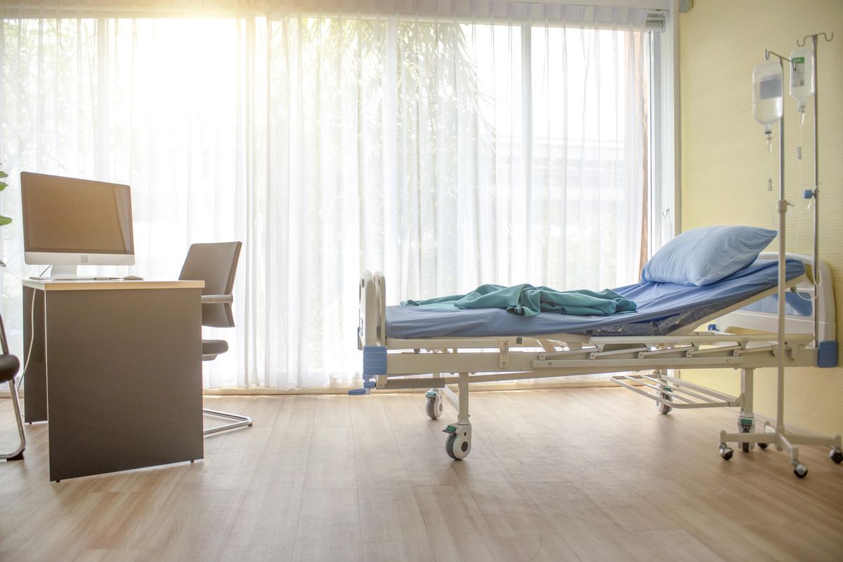 Need a New Set of Hospital Bed? A Guide to Buy a New Hospital Bed