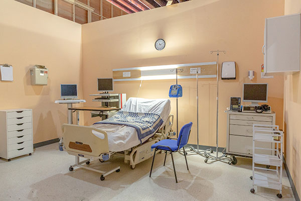 The Differences between Hospital Beds and Adjustable Beds